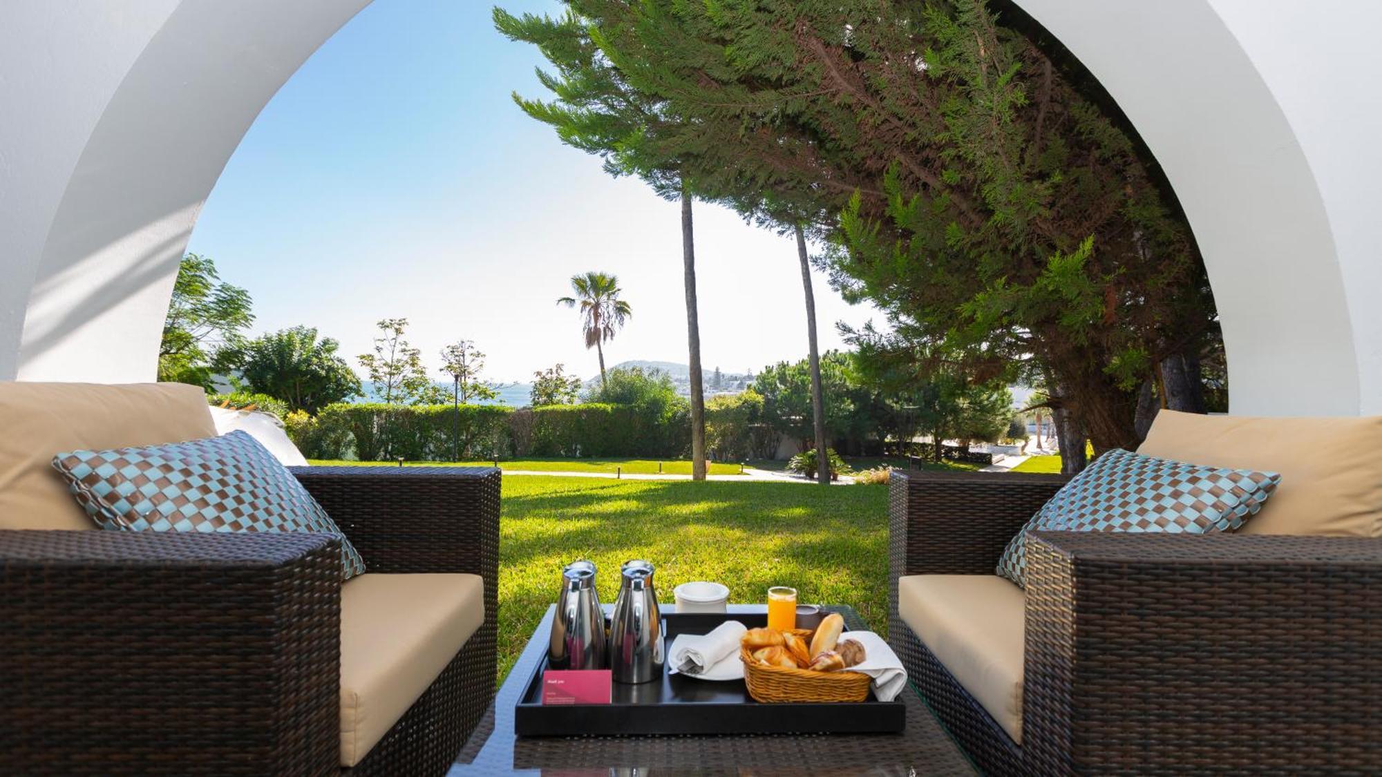 Moevenpick Hotel Gammarth Tunis Ла-Марса Экстерьер фото